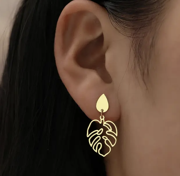 Gold Monstera Leaf Drops