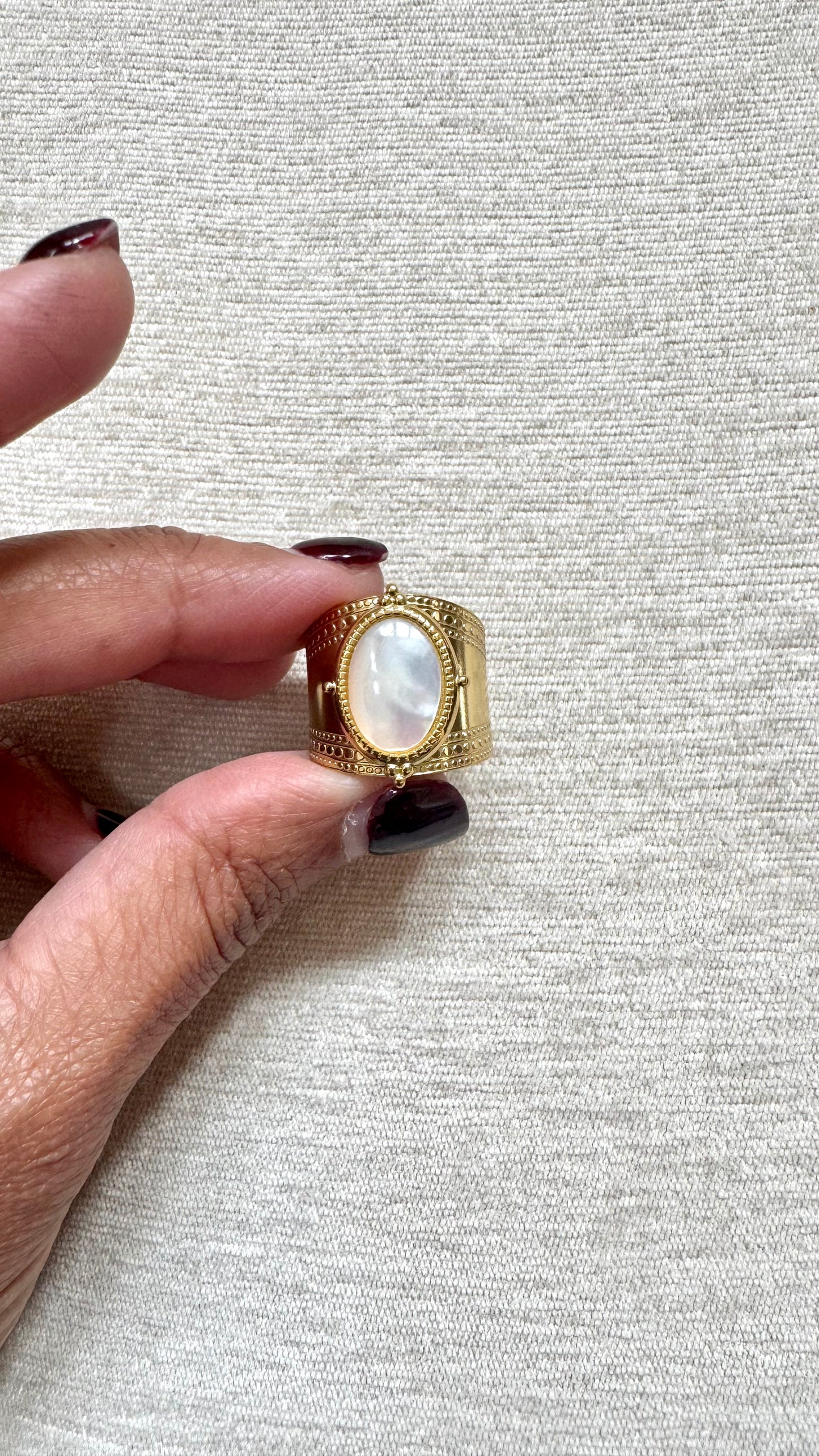 Amara Ring
