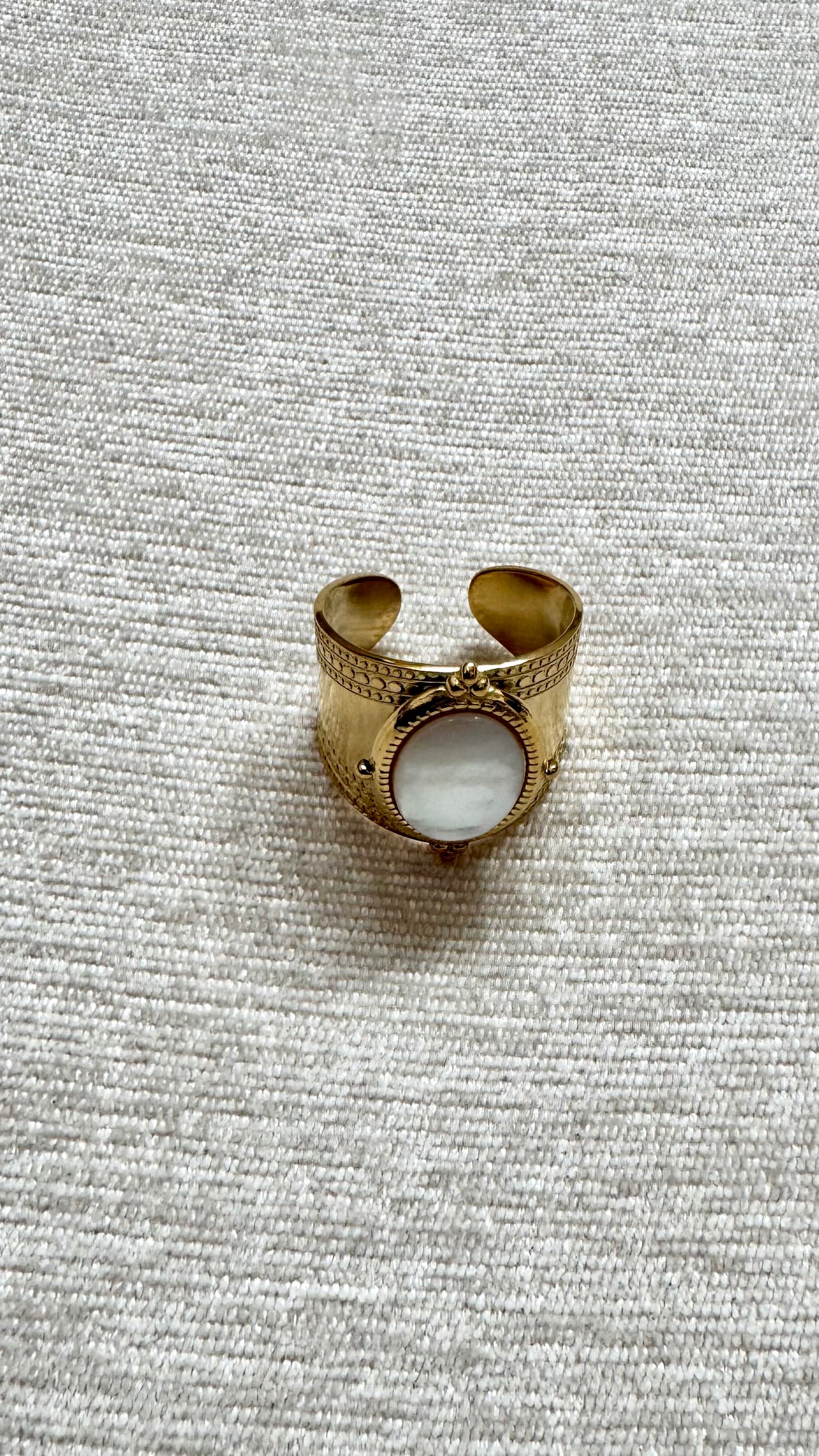 Amara Ring