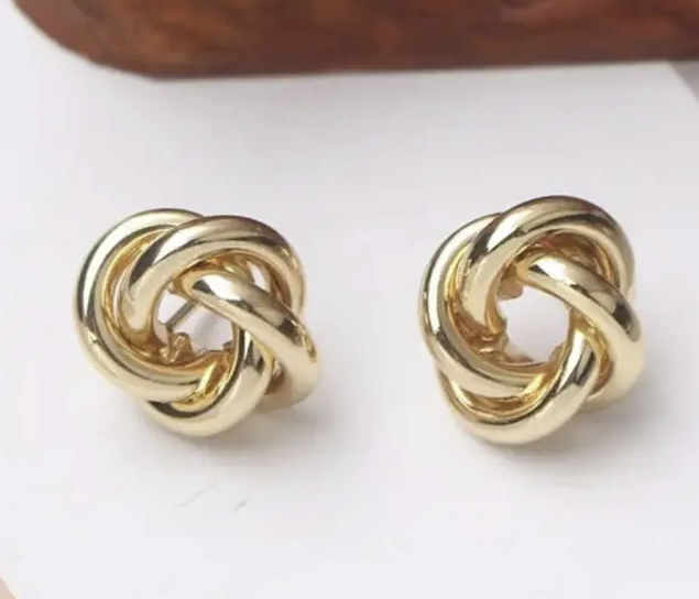 Twist Circle Studs