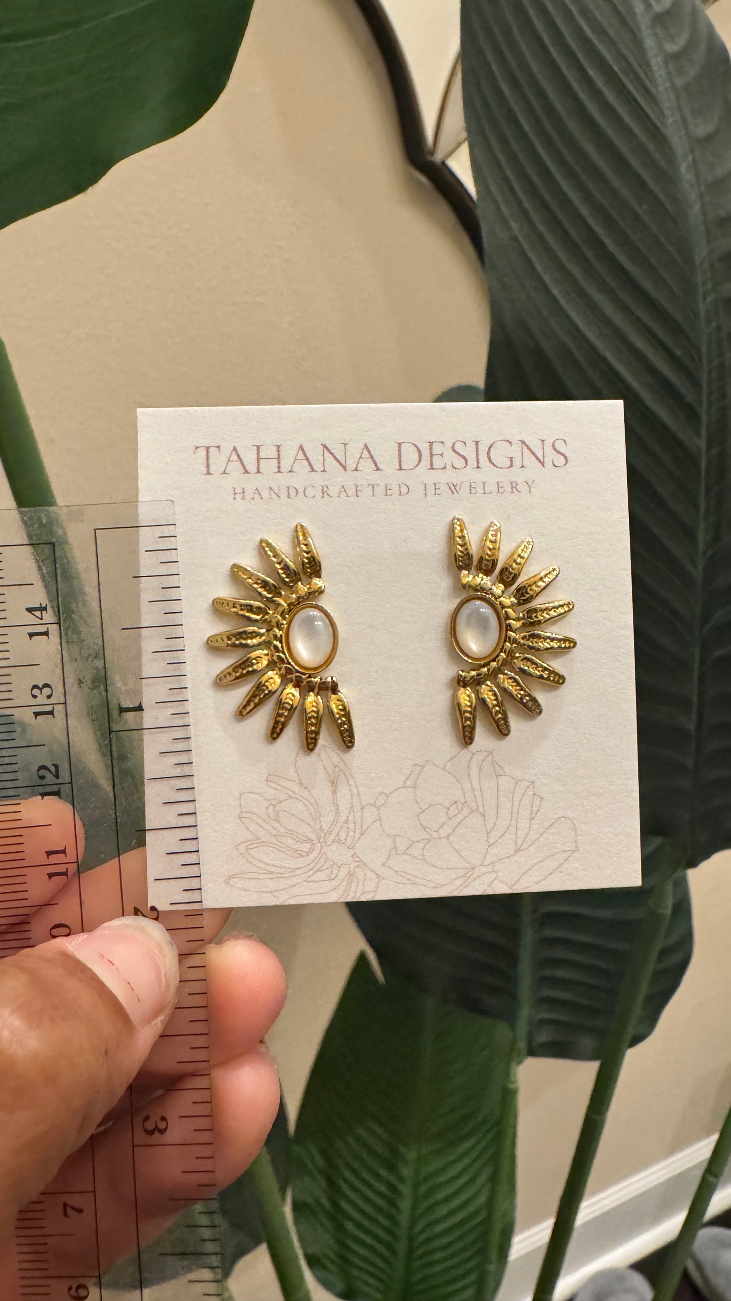 Radiant Diva Studs